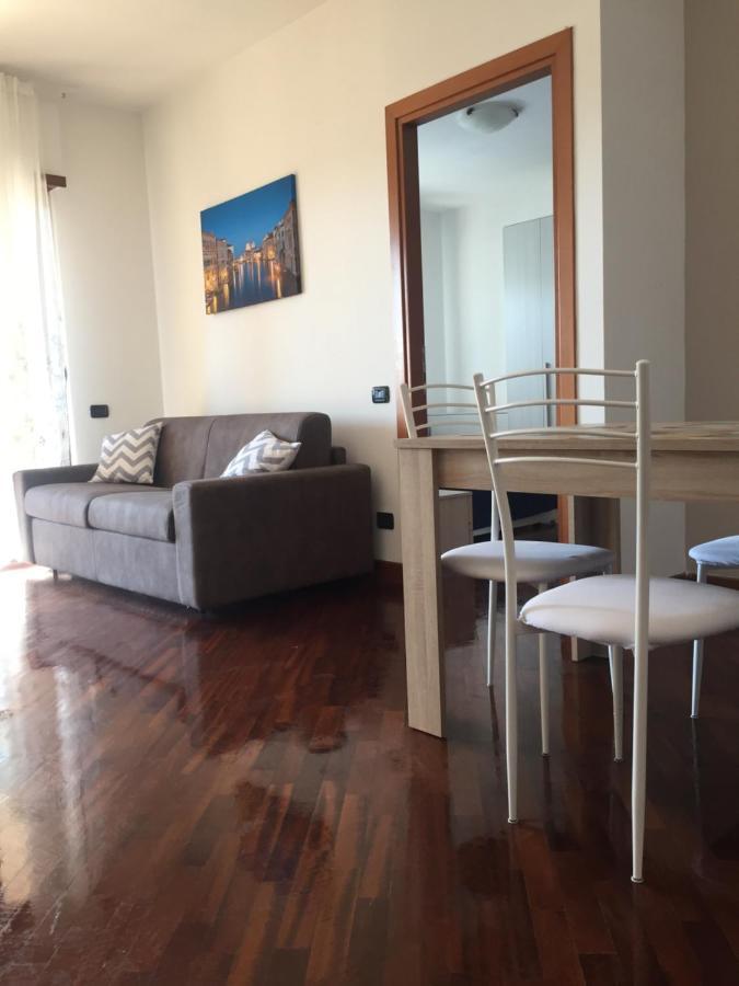Dali House Airport And Fiera Fiumicino